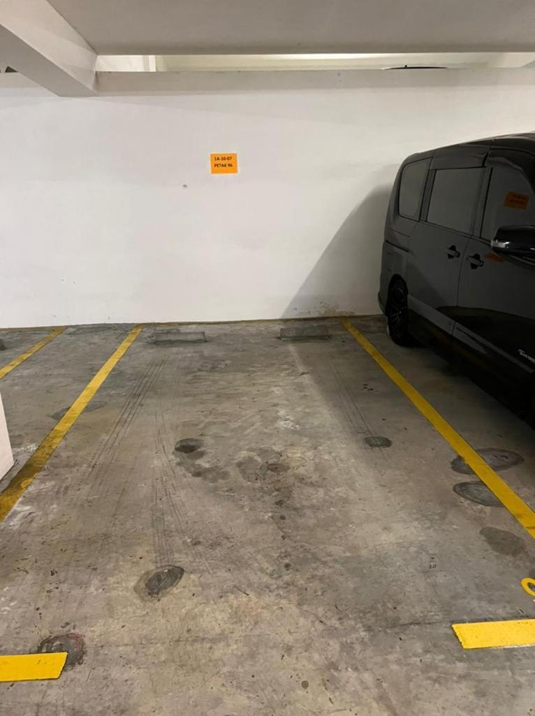 Apartment Jiejie P16 Wifi Netflix Putrajaya